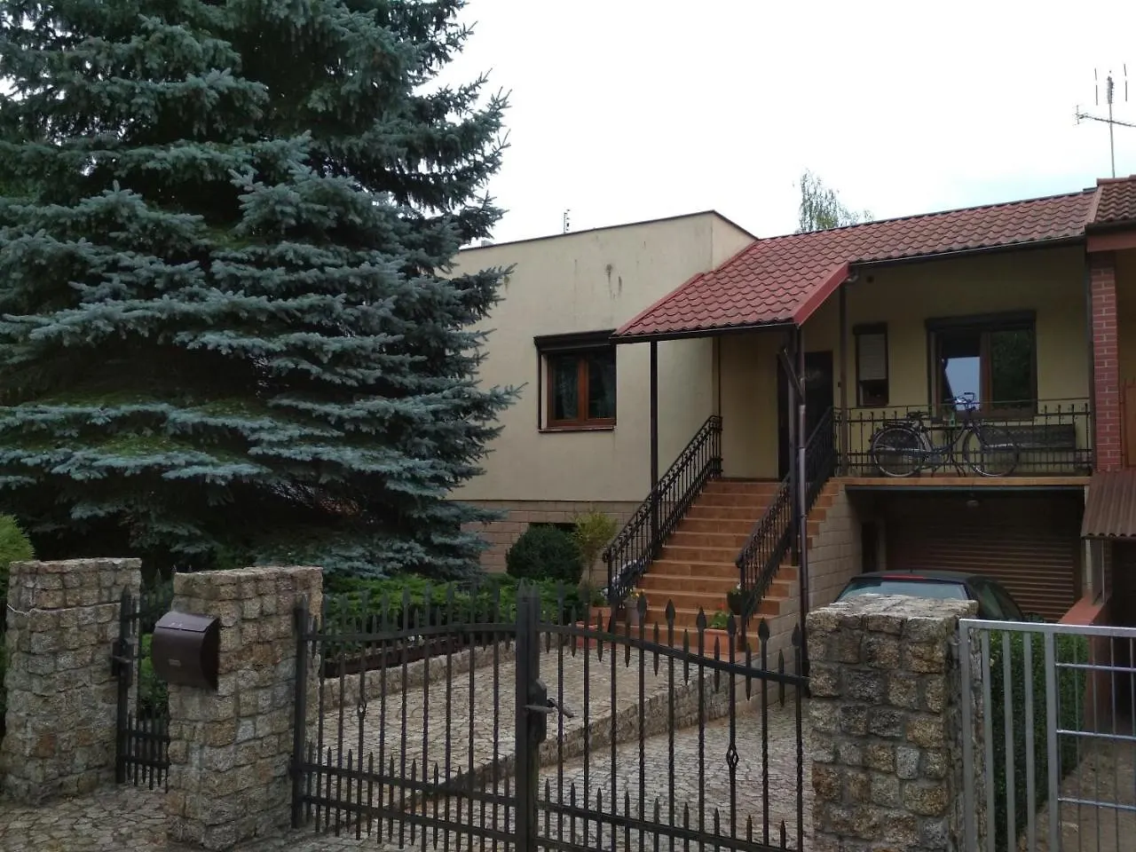 Kwatera prywatna Pokoje Goscinne Wilczy M\u0142yn Poznań